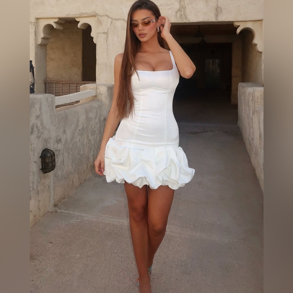 100- NEW White Satin Bubble Hem Mini Dress Square Neck Bodycon